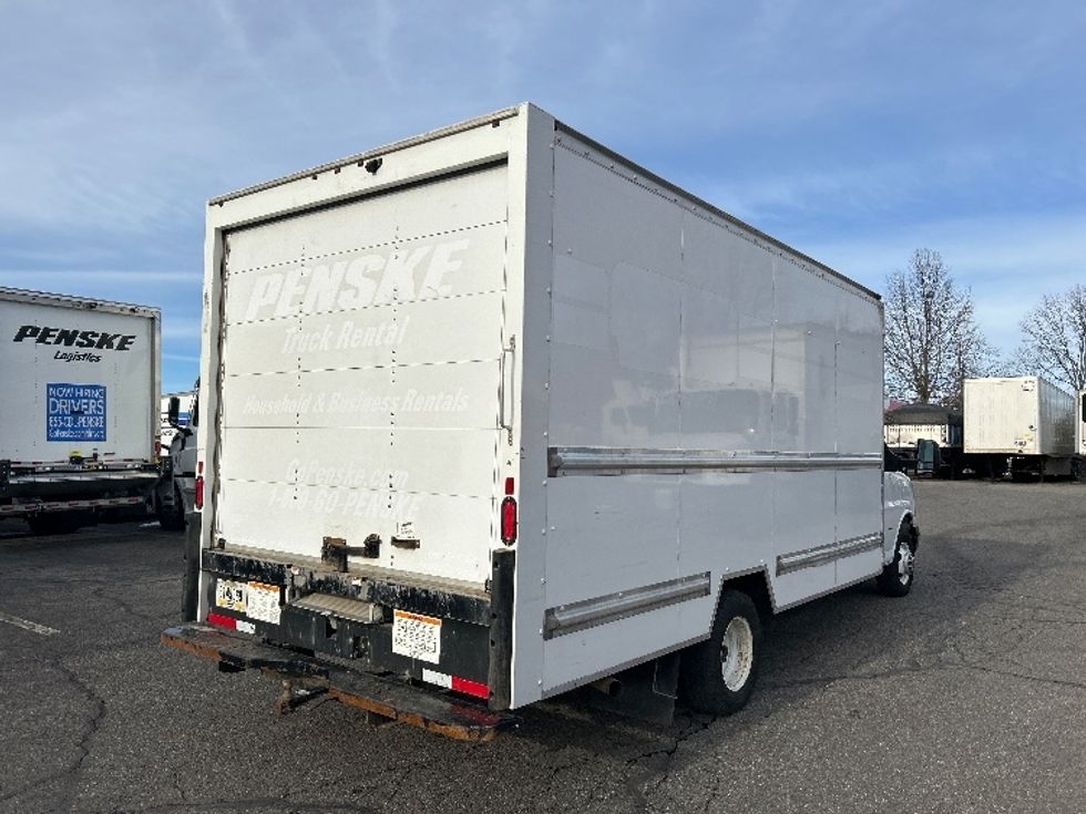 Light Duty Box Truck-Light and Medium Duty Trucks-GMC-2021-Savana G33903-Daytona Beach-FL-114,333\n\t\tmiles-$ 29,000 - Image 12