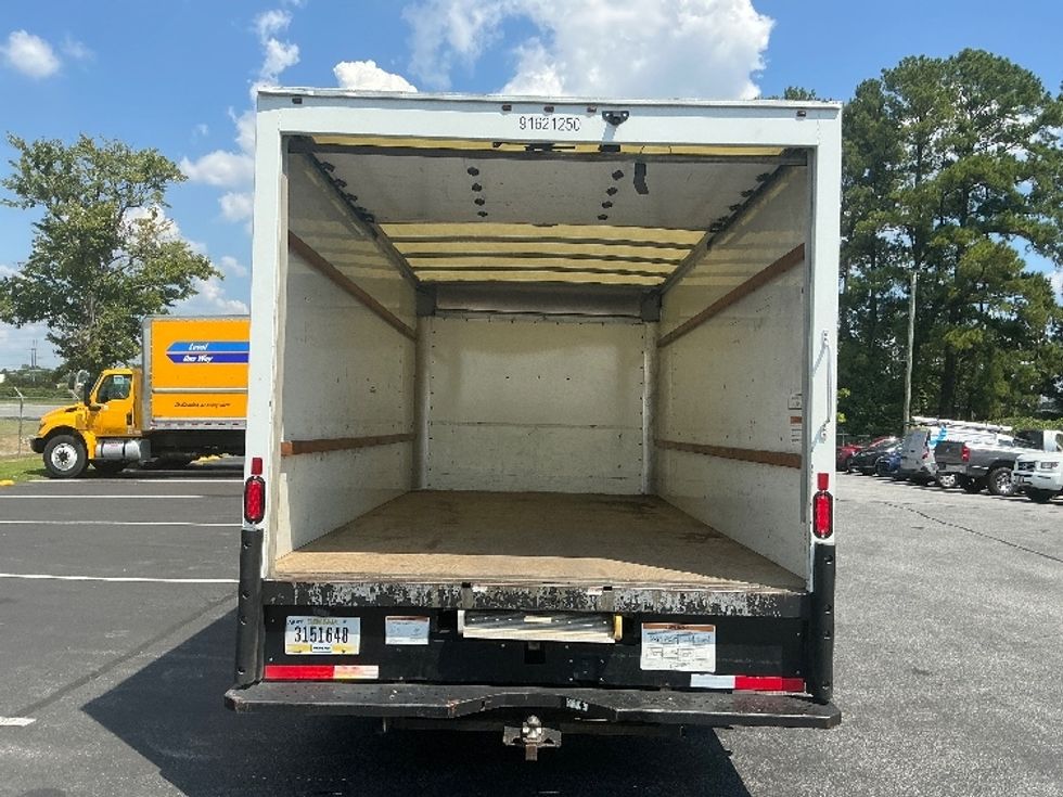 Light Duty Box Truck-Light and Medium Duty Trucks-GMC-2021-Savana G33903-Daytona Beach-FL-82,588\n\t\tmiles-$ 31,000 - Image 8