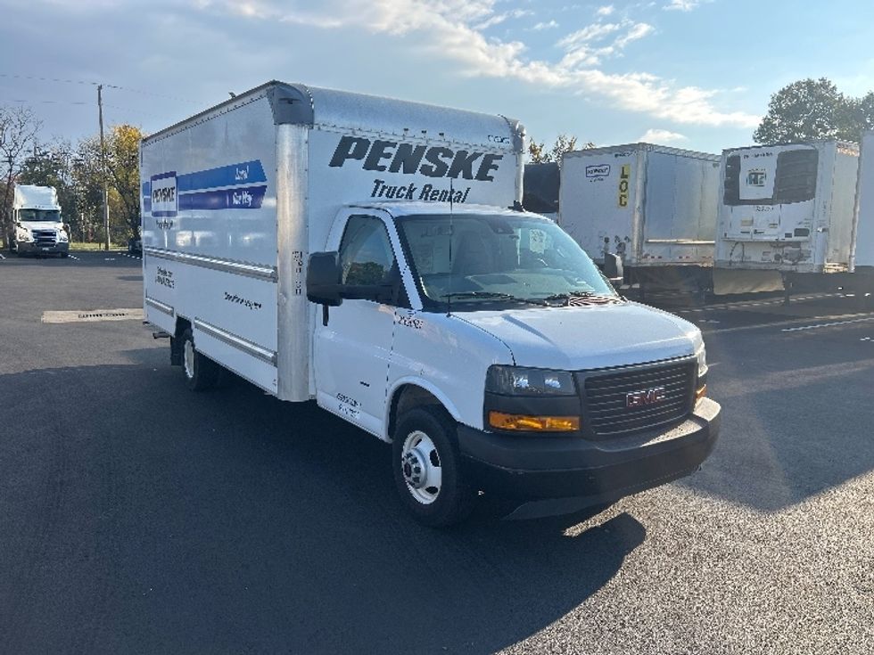 Light Duty Box Truck-Light and Medium Duty Trucks-GMC-2021-Savana G33903-Decatur-AL-106,863\n\t\tmiles-$ 30,000 - Image 1