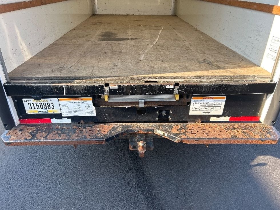 Light Duty Box Truck-Light and Medium Duty Trucks-GMC-2021-Savana G33903-Decatur-AL-106,863\n\t\tmiles-$ 30,000 - Image 10