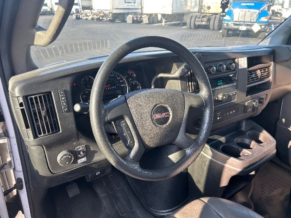 Light Duty Box Truck-Light and Medium Duty Trucks-GMC-2021-Savana G33903-Decatur-AL-106,863\n\t\tmiles-$ 30,000 - Image 17