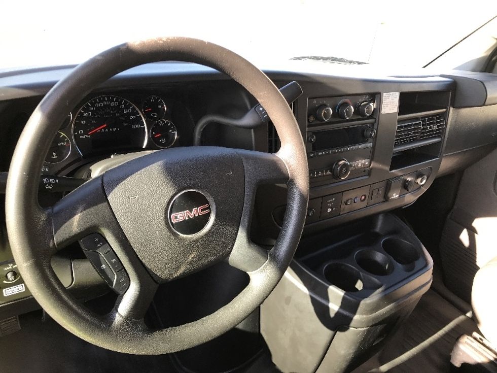 Light Duty Box Truck-Light and Medium Duty Trucks-GMC-2021-Savana G33903-Denton-TX-79,121\n\t\tmiles-$ 35,000 - Image 18