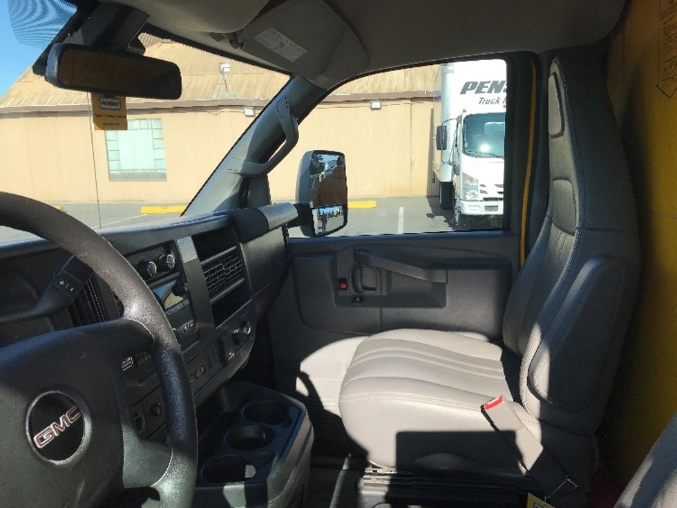 Light Duty Box Truck-Light and Medium Duty Trucks-GMC-2021-Savana G33903-Denton-TX-79,121\n\t\tmiles-$ 35,000 - Image 19