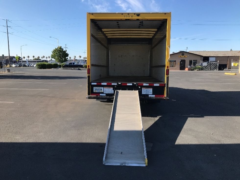 Light Duty Box Truck-Light and Medium Duty Trucks-GMC-2021-Savana G33903-Denton-TX-79,121\n\t\tmiles-$ 35,000 - Image 9