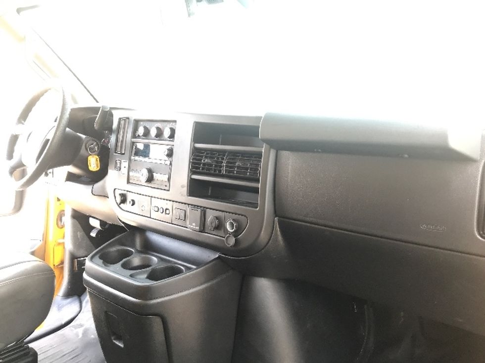 Light Duty Box Truck-Light and Medium Duty Trucks-GMC-2021-Savana G33903-Denton-TX-86,012\n\t\tmiles-$ 34,000 - Image 22