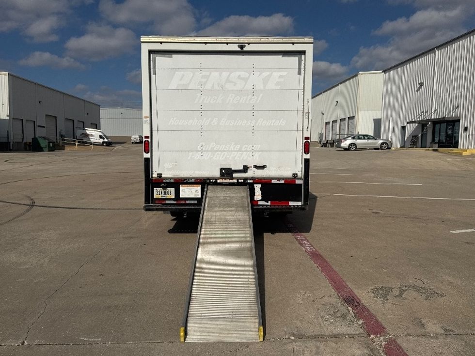 Light Duty Box Truck-Light and Medium Duty Trucks-GMC-2021-Savana G33903-Denton-TX-92,113\n\t\tmiles-$ 30,250 - Image 9