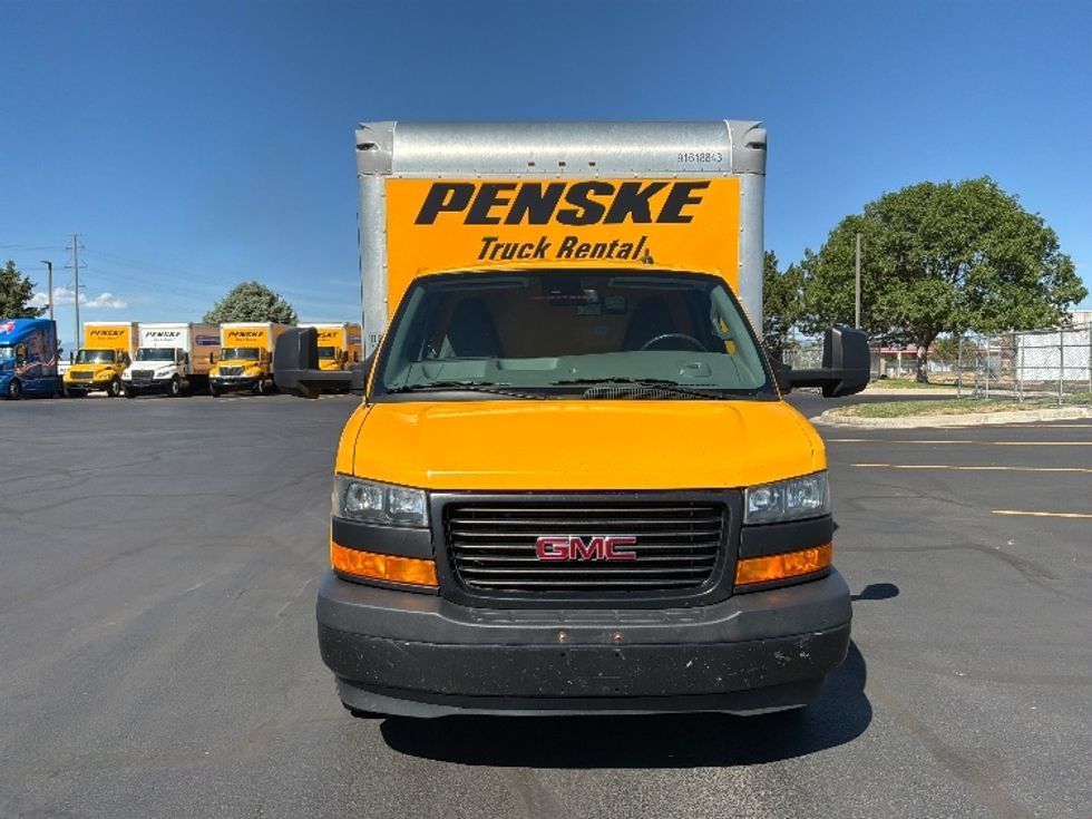 Light Duty Box Truck-Light and Medium Duty Trucks-GMC-2021-Savana G33903-Denver-CO-107,042\n\t\tmiles-$ 23,000 - Image 2