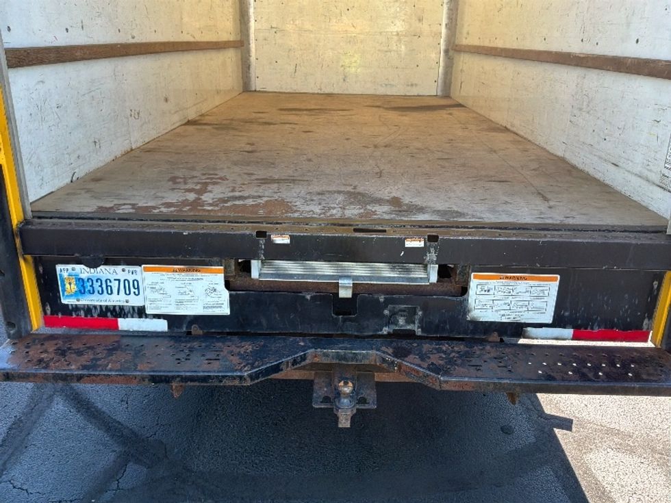Light Duty Box Truck-Light and Medium Duty Trucks-GMC-2021-Savana G33903-Denver-CO-107,042\n\t\tmiles-$ 23,000 - Image 9