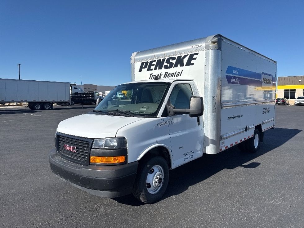 Light Duty Box Truck-Light and Medium Duty Trucks-GMC-2021-Savana G33903-Denver-CO-73,867\n\t\tmiles-$ 34,250 - Image 3
