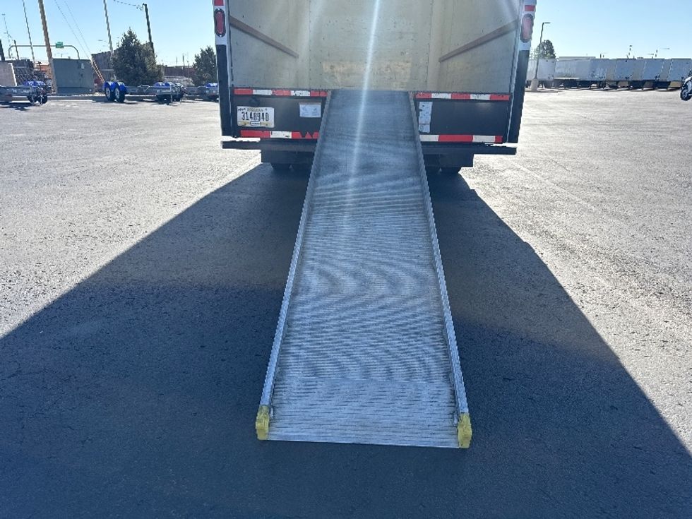 Light Duty Box Truck-Light and Medium Duty Trucks-GMC-2021-Savana G33903-Denver-CO-73,867\n\t\tmiles-$ 34,250 - Image 9