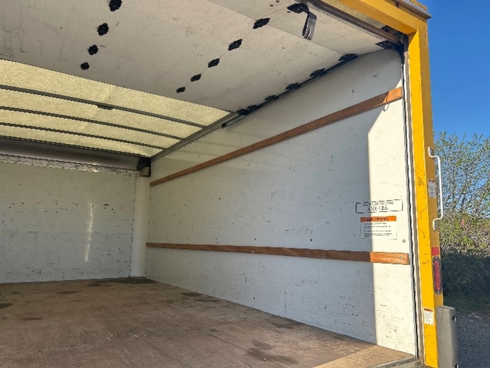 Light Duty Box Truck-Light and Medium Duty Trucks-GMC-2021-Savana G33903-Denver-CO-80,889\n\t\tmiles-$ 28,500 - Image 11