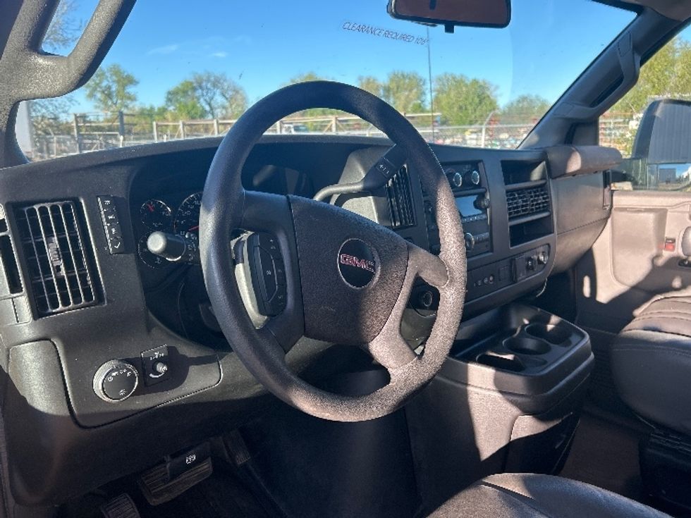 Light Duty Box Truck-Light and Medium Duty Trucks-GMC-2021-Savana G33903-Denver-CO-80,889\n\t\tmiles-$ 28,500 - Image 15