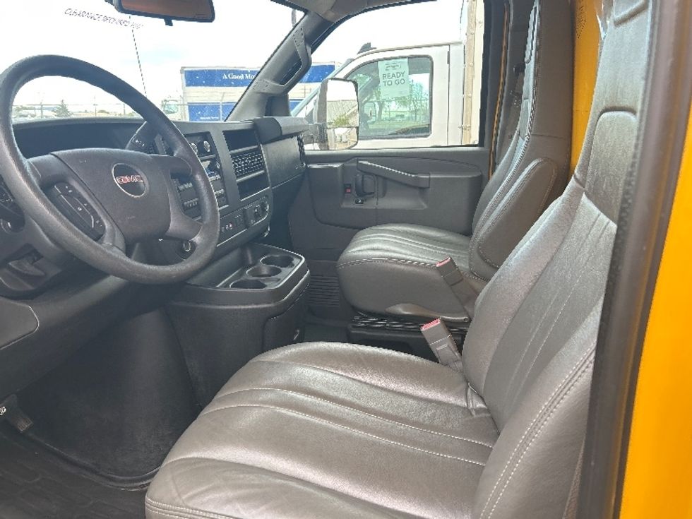 Light Duty Box Truck-Light and Medium Duty Trucks-GMC-2021-Savana G33903-Denver-CO-80,889\n\t\tmiles-$ 28,500 - Image 17