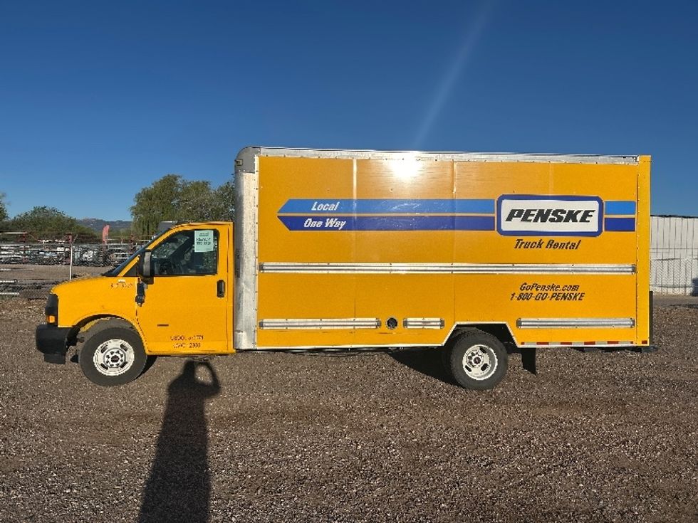 Light Duty Box Truck-Light and Medium Duty Trucks-GMC-2021-Savana G33903-Denver-CO-80,889\n\t\tmiles-$ 28,500 - Image 4