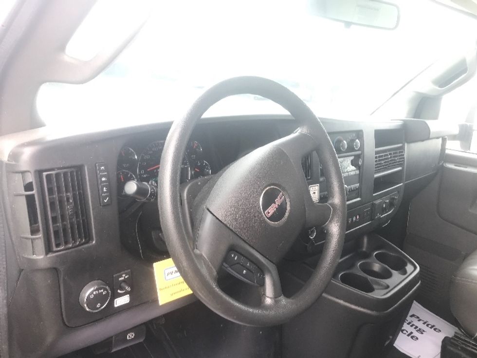 Light Duty Box Truck-Light and Medium Duty Trucks-GMC-2021-Savana G33903-Des Moines-IA-104,958\n\t\tmiles-$ 28,750 - Image 15