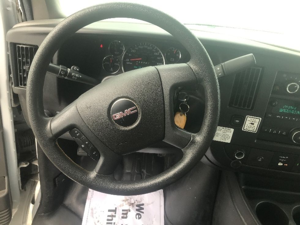 Light Duty Box Truck-Light and Medium Duty Trucks-GMC-2021-Savana G33903-Des Moines-IA-104,958\n\t\tmiles-$ 28,750 - Image 16