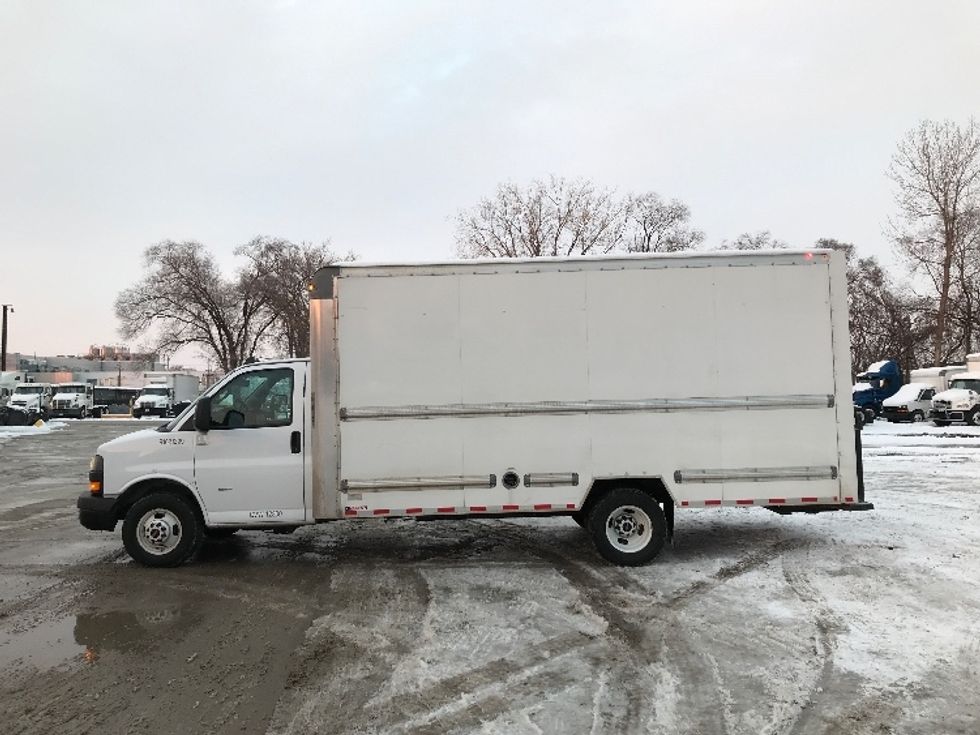 Light Duty Box Truck-Light and Medium Duty Trucks-GMC-2021-Savana G33903-Des Moines-IA-104,958\n\t\tmiles-$ 28,750 - Image 4