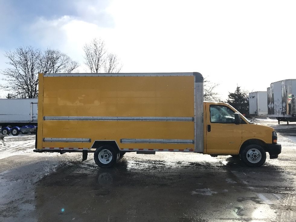 Light Duty Box Truck-Light and Medium Duty Trucks-GMC-2021-Savana G33903-Des Moines-IA-88,370\n\t\tmiles-$ 27,500 - Image 15