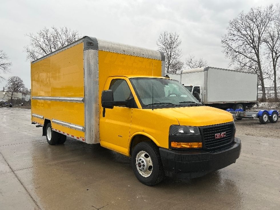 Light Duty Box Truck-Light and Medium Duty Trucks-GMC-2021-Savana G33903-Des Moines-IA-91,326\n\t\tmiles-$ 27,250 - Image 1