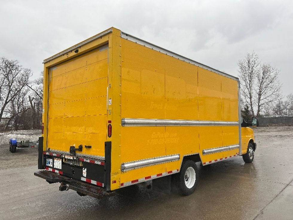 Light Duty Box Truck-Light and Medium Duty Trucks-GMC-2021-Savana G33903-Des Moines-IA-91,326\n\t\tmiles-$ 27,250 - Image 11