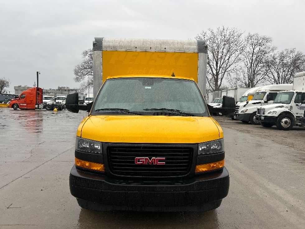 Light Duty Box Truck-Light and Medium Duty Trucks-GMC-2021-Savana G33903-Des Moines-IA-91,326\n\t\tmiles-$ 27,250 - Image 2