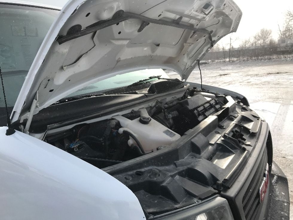 Light Duty Box Truck-Light and Medium Duty Trucks-GMC-2021-Savana G33903-Des Moines-IA-94,311\n\t\tmiles-$ 29,750 - Image 23