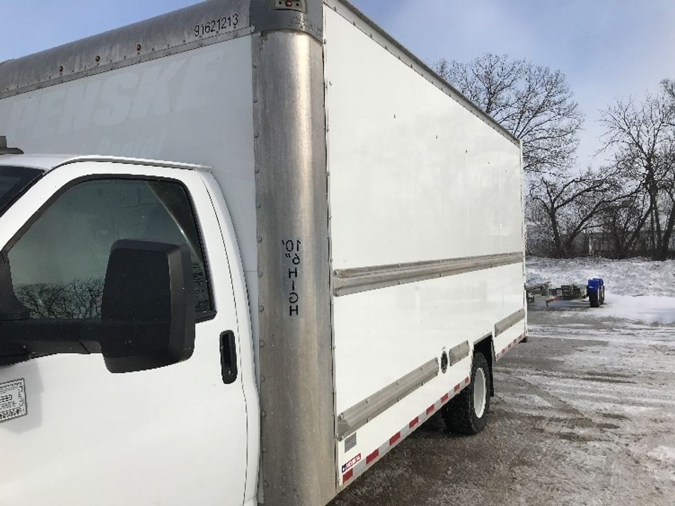 Light Duty Box Truck-Light and Medium Duty Trucks-GMC-2021-Savana G33903-Des Moines-IA-94,311\n\t\tmiles-$ 29,750 - Image 25