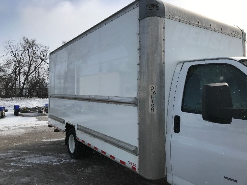 Light Duty Box Truck-Light and Medium Duty Trucks-GMC-2021-Savana G33903-Des Moines-IA-94,311\n\t\tmiles-$ 29,750 - Image 26