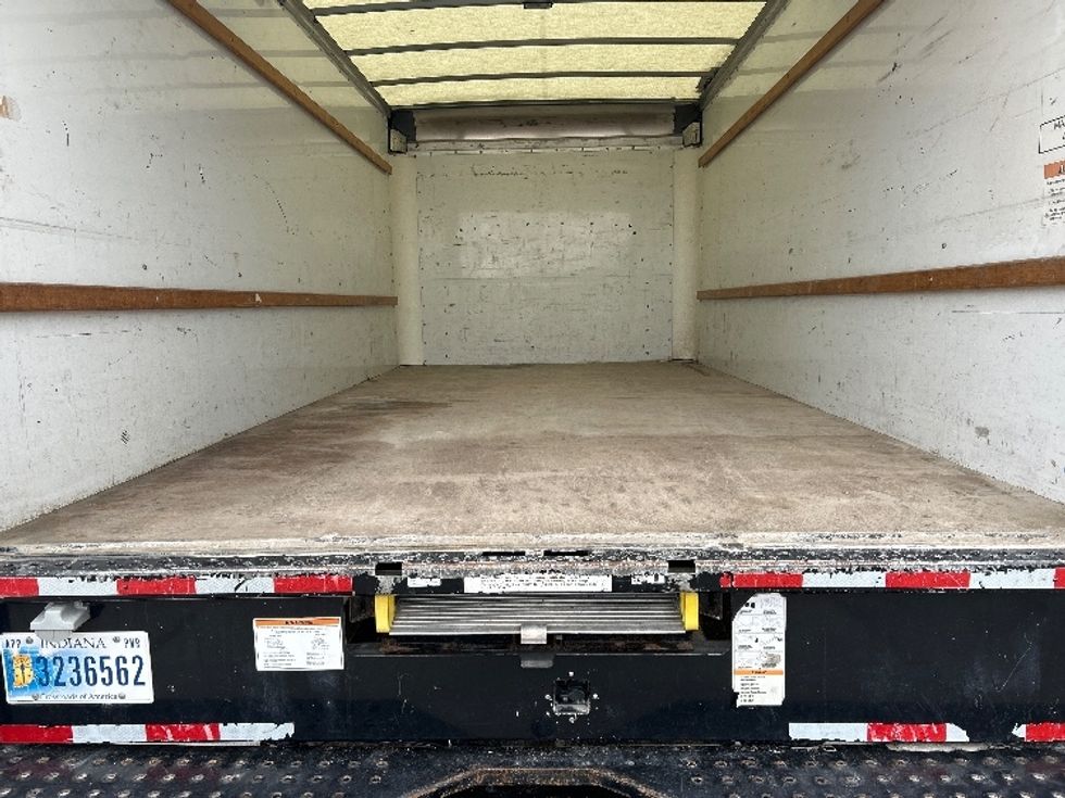 Light Duty Box Truck-Light and Medium Duty Trucks-GMC-2021-Savana G33903-Des Moines-IA-94,437\n\t\tmiles-$ 26,750 - Image 10