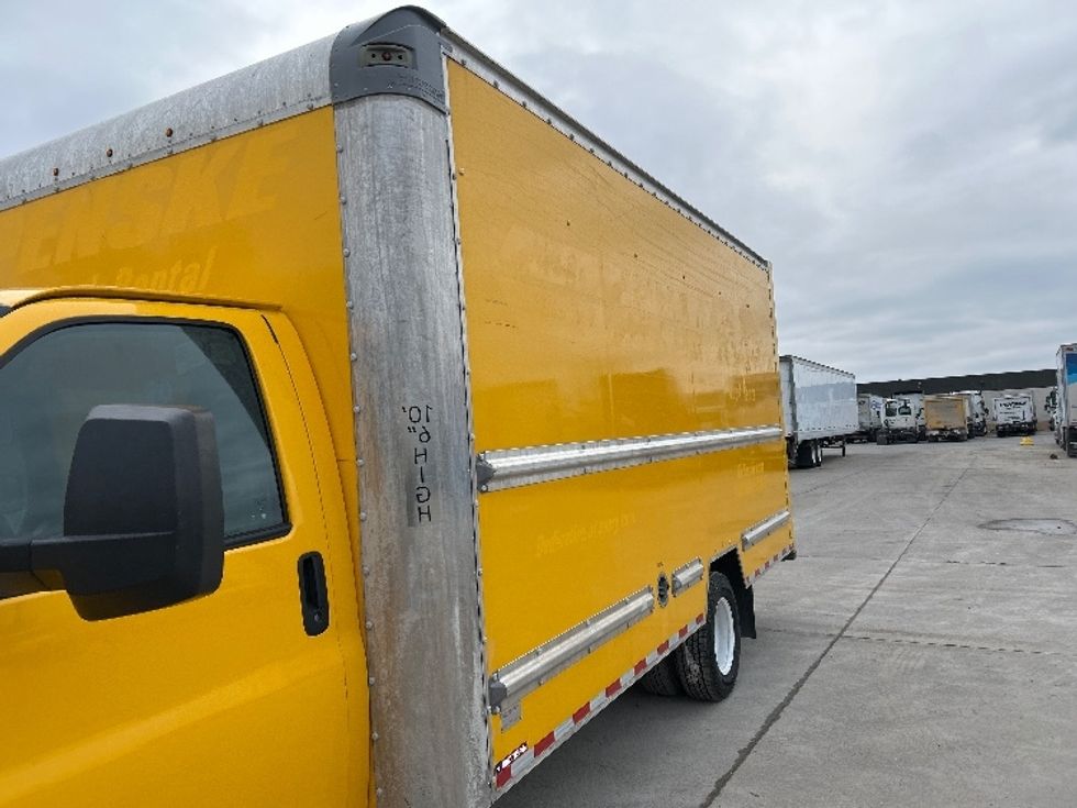 Light Duty Box Truck-Light and Medium Duty Trucks-GMC-2021-Savana G33903-Des Moines-IA-94,437\n\t\tmiles-$ 26,750 - Image 25