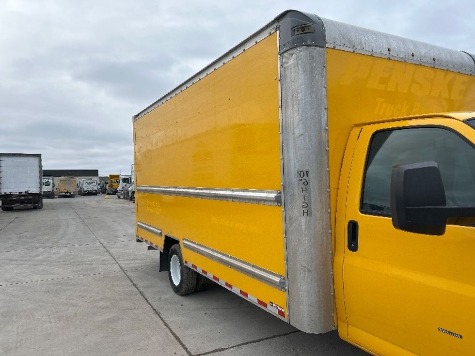 Light Duty Box Truck-Light and Medium Duty Trucks-GMC-2021-Savana G33903-Des Moines-IA-94,437\n\t\tmiles-$ 26,750 - Image 26