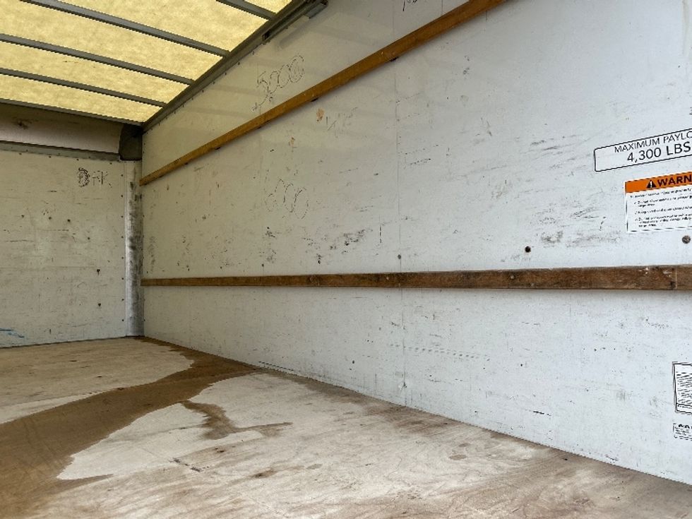 Light Duty Box Truck-Light and Medium Duty Trucks-GMC-2021-Savana G33903-Des Moines-IA-94,753\n\t\tmiles-$ 26,750 - Image 10