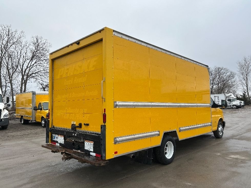 Light Duty Box Truck-Light and Medium Duty Trucks-GMC-2021-Savana G33903-Des Moines-IA-94,753\n\t\tmiles-$ 26,750 - Image 11