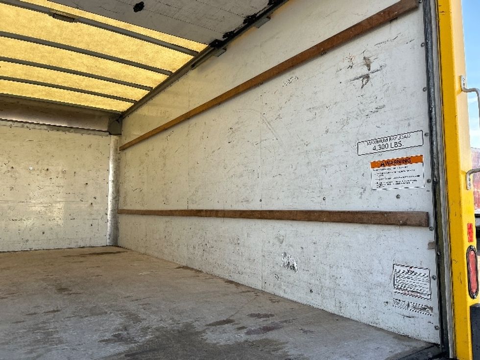 Light Duty Box Truck-Light and Medium Duty Trucks-GMC-2021-Savana G33903-Des Moines-IA-95,924\n\t\tmiles-$ 26,750 - Image 10