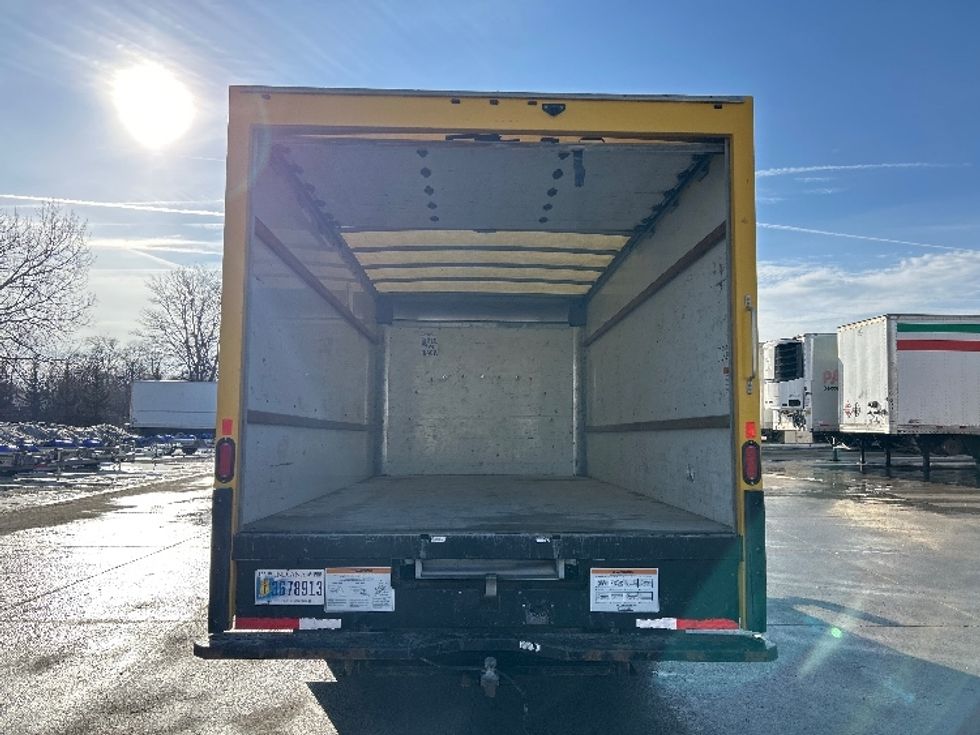 Light Duty Box Truck-Light and Medium Duty Trucks-GMC-2021-Savana G33903-Des Moines-IA-95,924\n\t\tmiles-$ 26,750 - Image 7