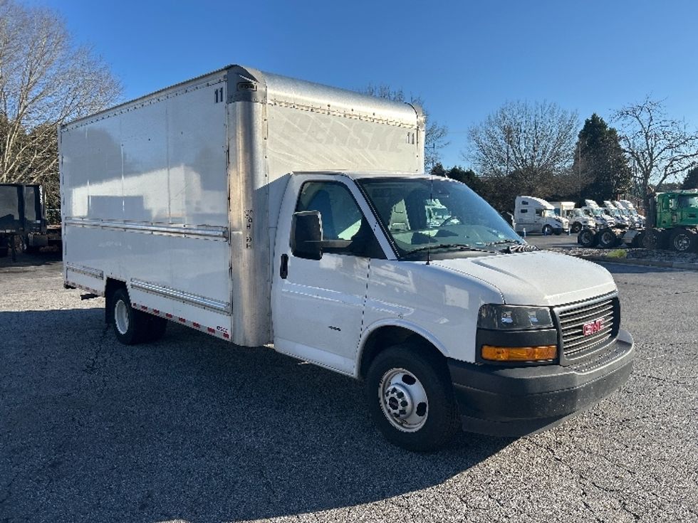 Light Duty Box Truck-Light and Medium Duty Trucks-GMC-2021-Savana G33903-Duluth-GA-100,270\n\t\tmiles-$ 30,750 - Image 1