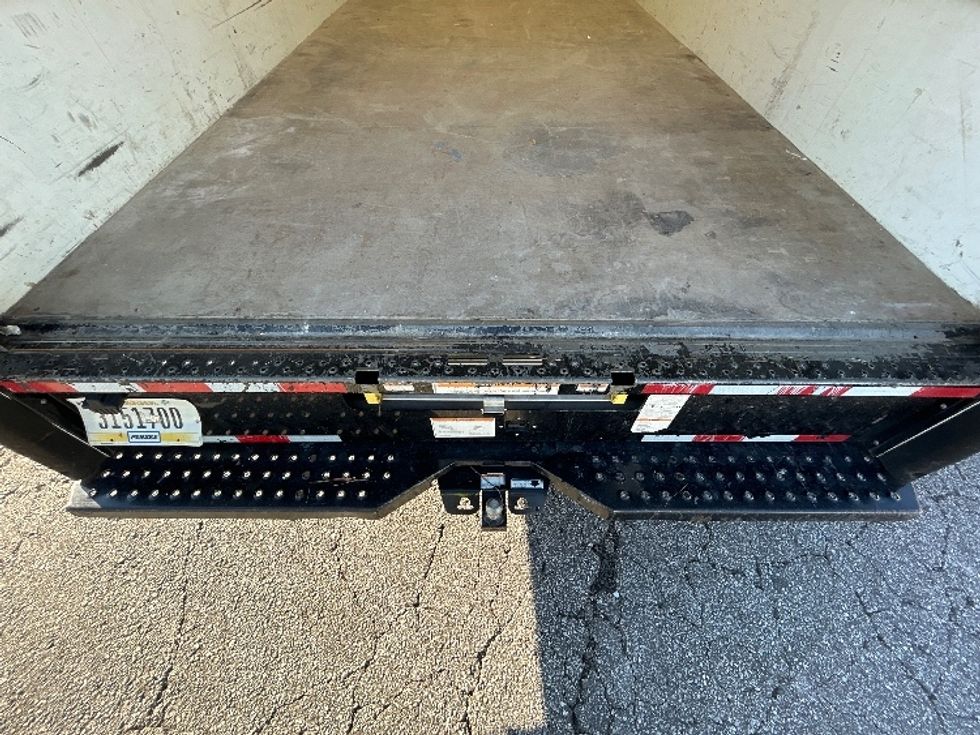 Light Duty Box Truck-Light and Medium Duty Trucks-GMC-2021-Savana G33903-Duluth-GA-100,270\n\t\tmiles-$ 30,750 - Image 10