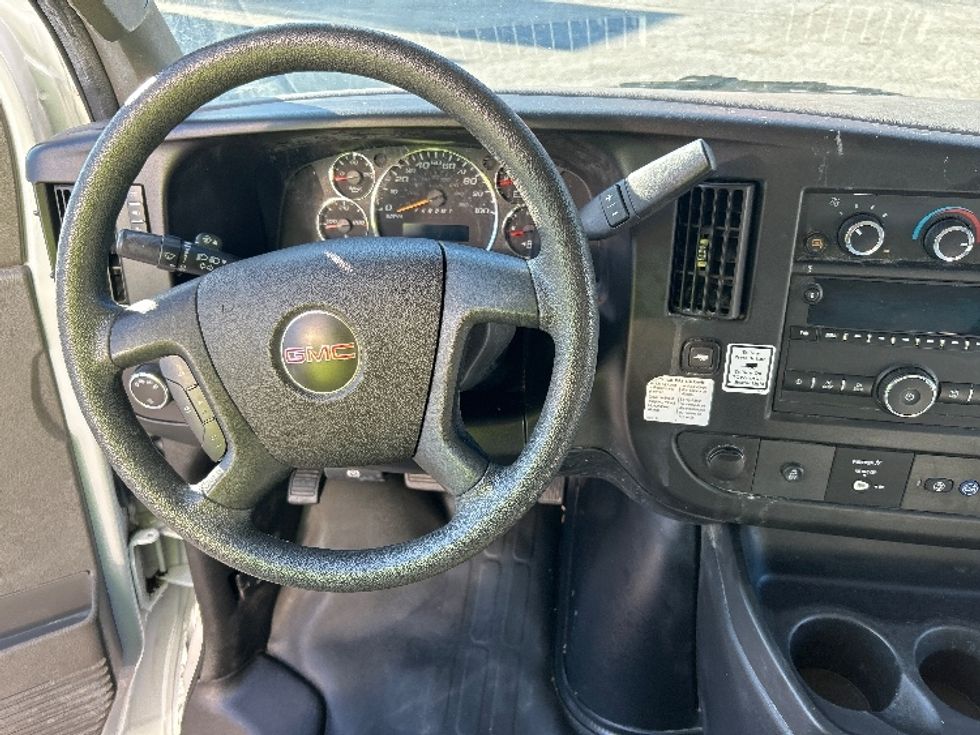 Light Duty Box Truck-Light and Medium Duty Trucks-GMC-2021-Savana G33903-Duluth-GA-100,270\n\t\tmiles-$ 30,750 - Image 18