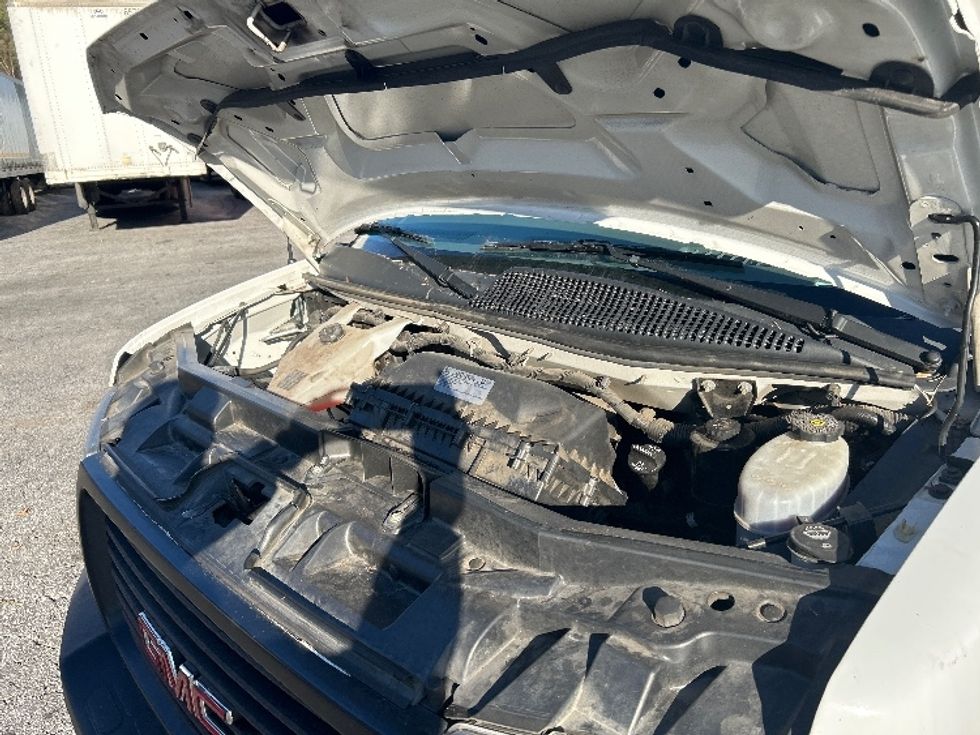 Light Duty Box Truck-Light and Medium Duty Trucks-GMC-2021-Savana G33903-Duluth-GA-100,270\n\t\tmiles-$ 30,750 - Image 24