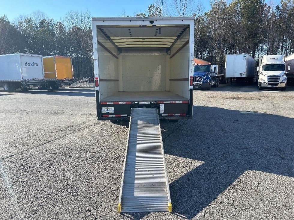 Light Duty Box Truck-Light and Medium Duty Trucks-GMC-2021-Savana G33903-Duluth-GA-100,270\n\t\tmiles-$ 30,750 - Image 9