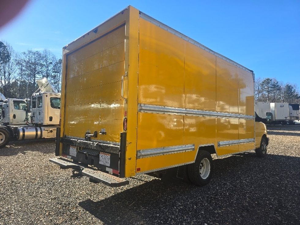 Light Duty Box Truck-Light and Medium Duty Trucks-GMC-2021-Savana G33903-Duluth-GA-107,860\n\t\tmiles-$ 26,750 - Image 12