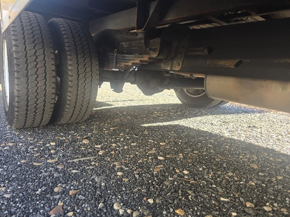 Light Duty Box Truck-Light and Medium Duty Trucks-GMC-2021-Savana G33903-Duluth-GA-107,860\n\t\tmiles-$ 26,750 - Image 13