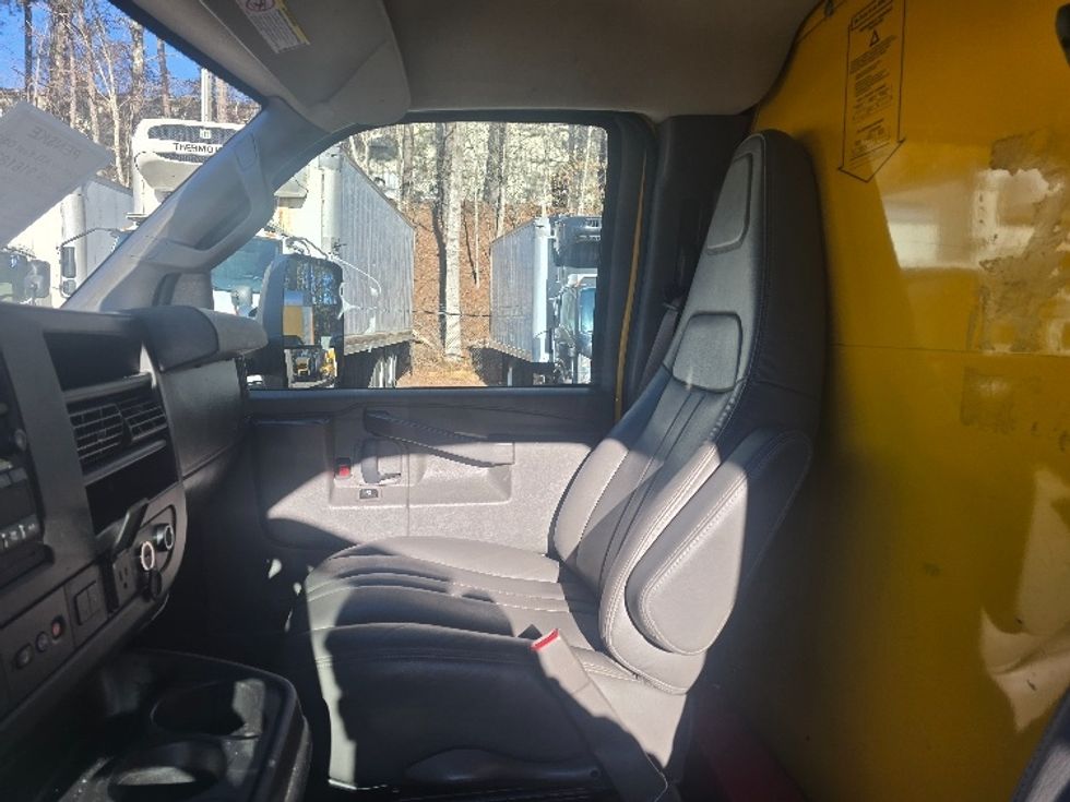 Light Duty Box Truck-Light and Medium Duty Trucks-GMC-2021-Savana G33903-Duluth-GA-107,860\n\t\tmiles-$ 26,750 - Image 18