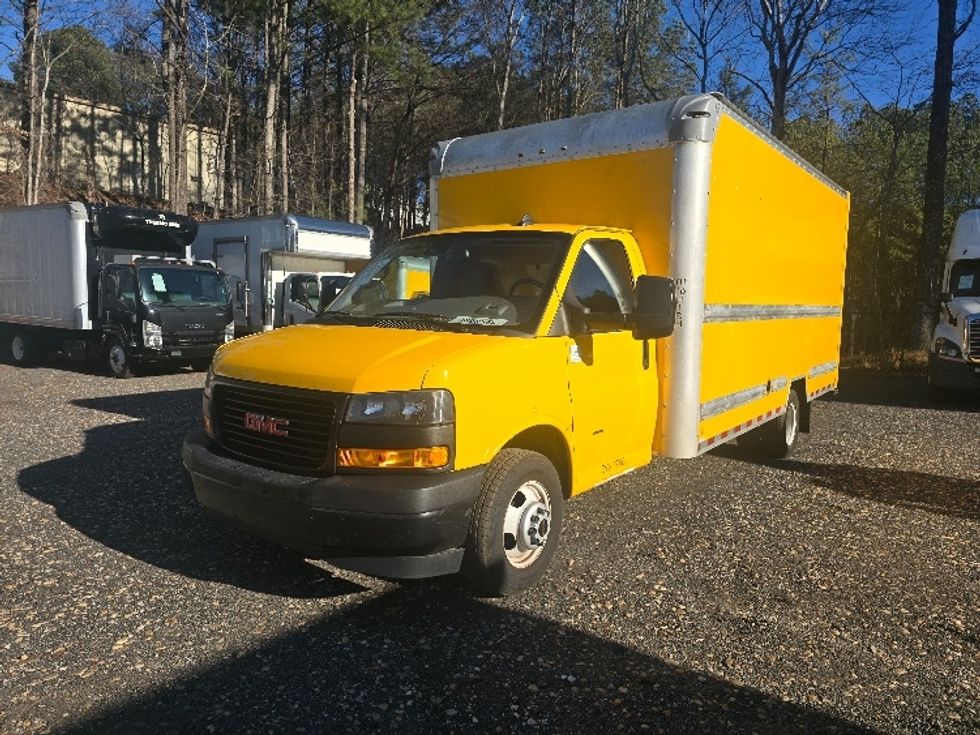 Light Duty Box Truck-Light and Medium Duty Trucks-GMC-2021-Savana G33903-Duluth-GA-107,860\n\t\tmiles-$ 26,750 - Image 3