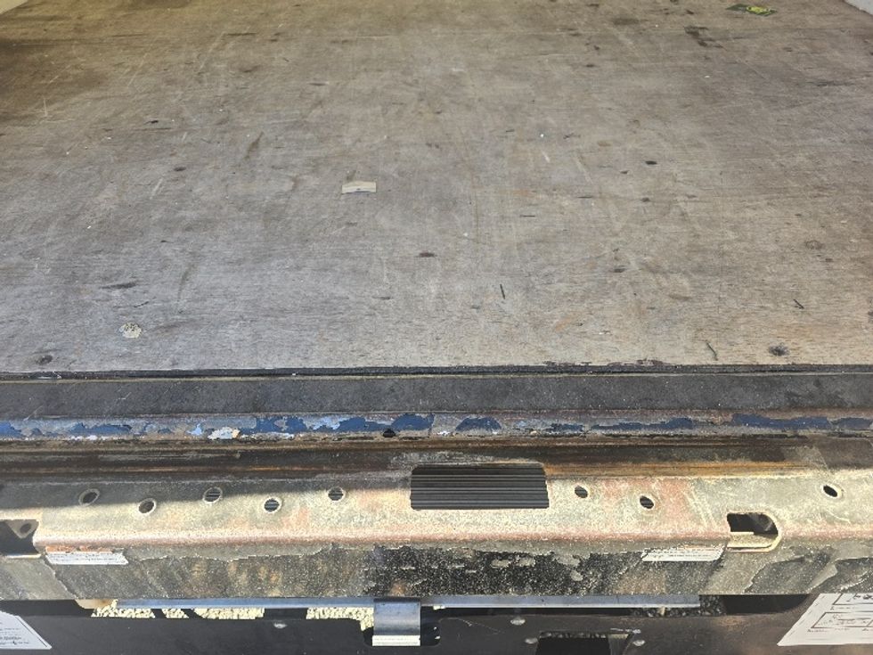 Light Duty Box Truck-Light and Medium Duty Trucks-GMC-2021-Savana G33903-Duluth-GA-107,860\n\t\tmiles-$ 26,750 - Image 9