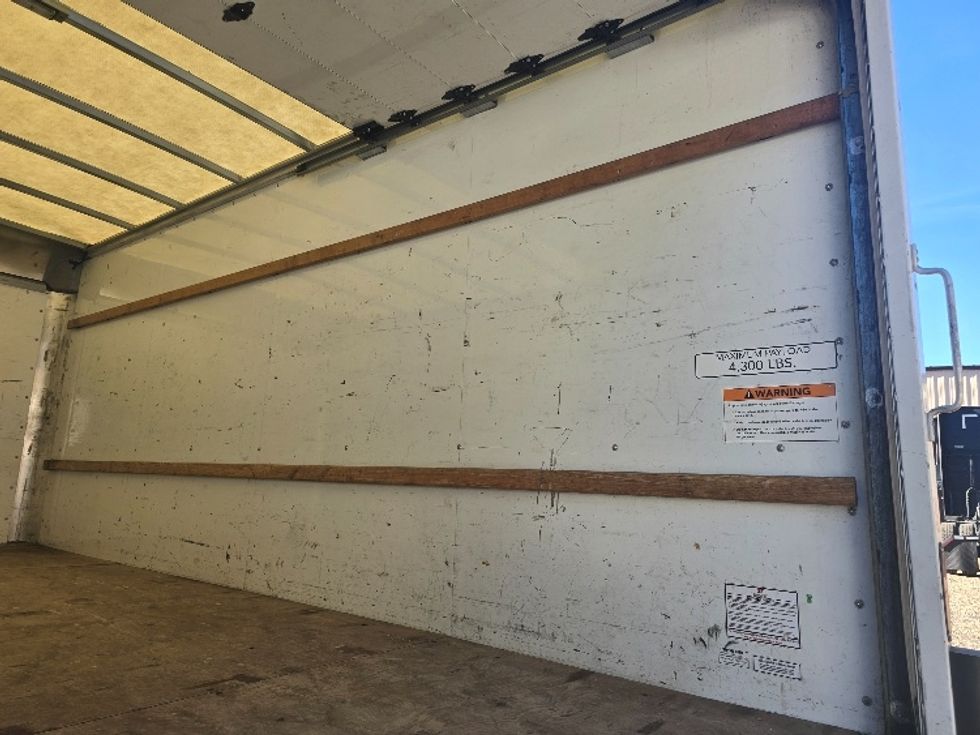 Light Duty Box Truck-Light and Medium Duty Trucks-GMC-2021-Savana G33903-Duluth-GA-109,510\n\t\tmiles-$ 29,500 - Image 11