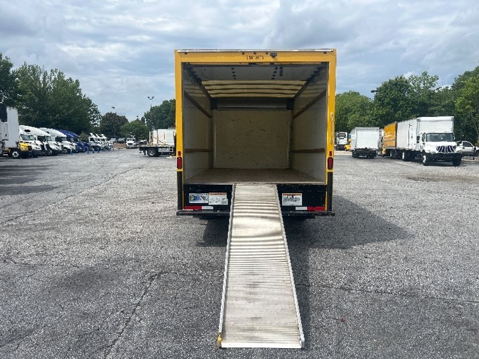 Light Duty Box Truck-Light and Medium Duty Trucks-GMC-2021-Savana G33903-Duluth-GA-116,818\n\t\tmiles-$ 25,000 - Image 9