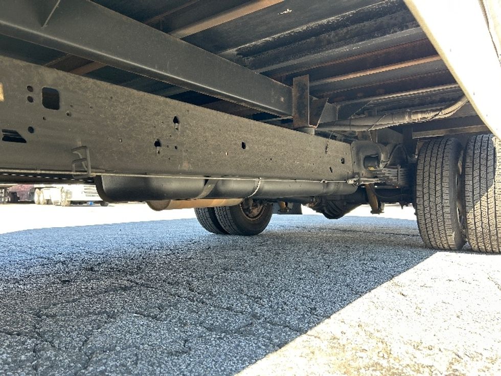 Light Duty Box Truck-Light and Medium Duty Trucks-GMC-2021-Savana G33903-Duluth-GA-121,217\n\t\tmiles-$ 28,250 - Image 5