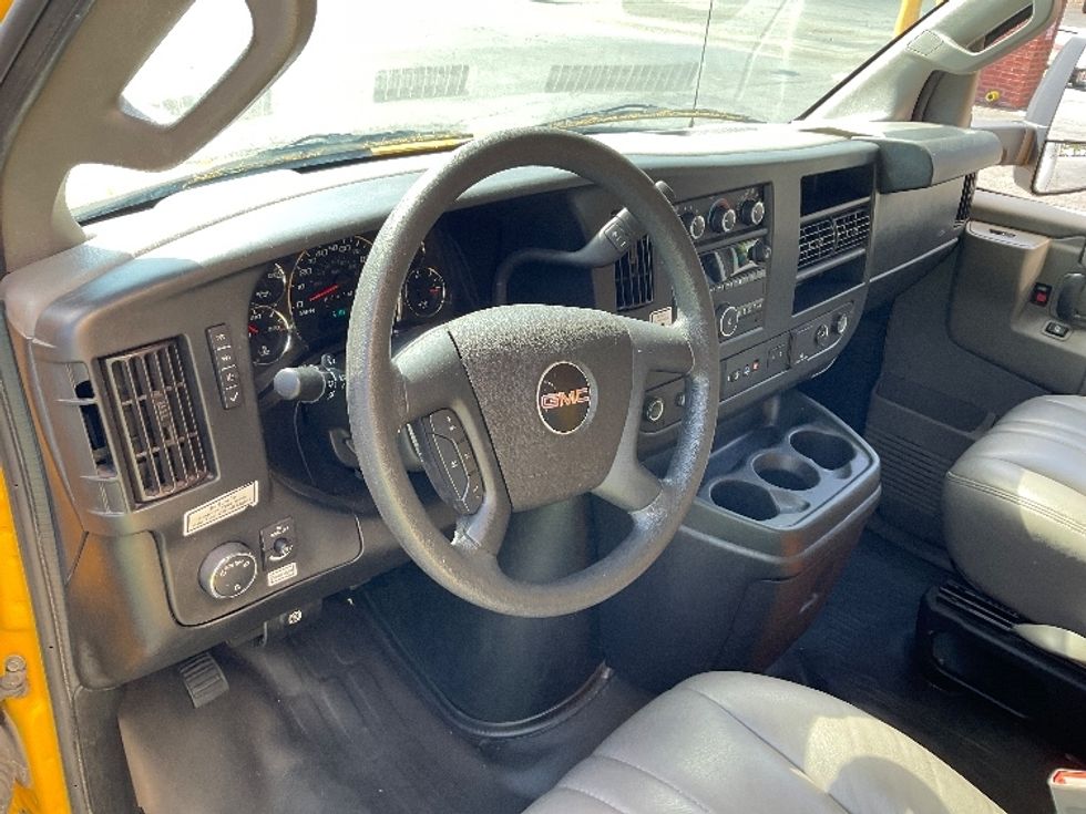 Light Duty Box Truck-Light and Medium Duty Trucks-GMC-2021-Savana G33903-Duluth-GA-85,964\n\t\tmiles-$ 28,750 - Image 17