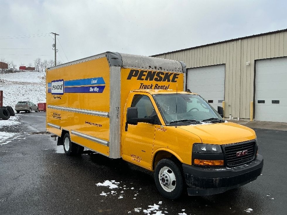 Light Duty Box Truck-Light and Medium Duty Trucks-GMC-2021-Savana G33903-Duncansville-PA-95,487\n\t\tmiles-$ 26,250 - Image 1